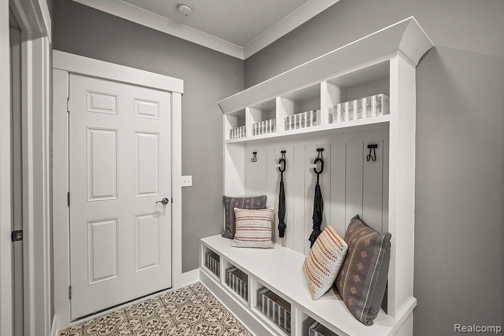 7800 Willis Road Ypsilanti, MI 48197 - Photo 45 of 49 Mud room