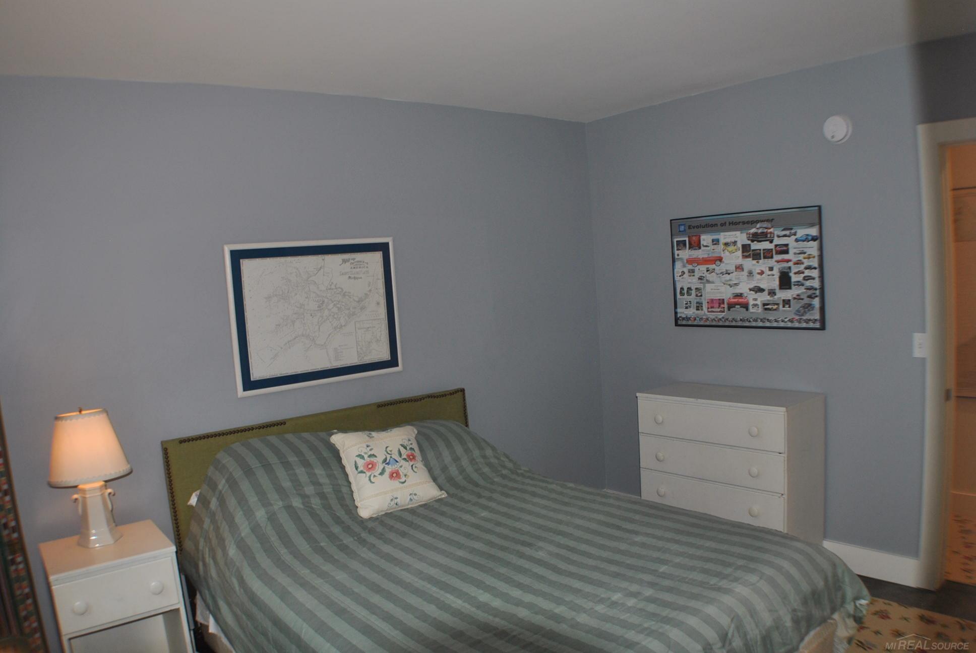 1128 Minnesota Road Port Huron, MI 48060 - Photo 18 of 40
