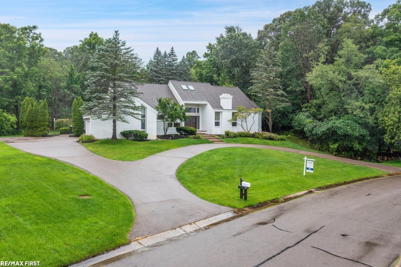 5114 Stonehenge Drive Rochester, MI 48306 - Photo 35 of 53