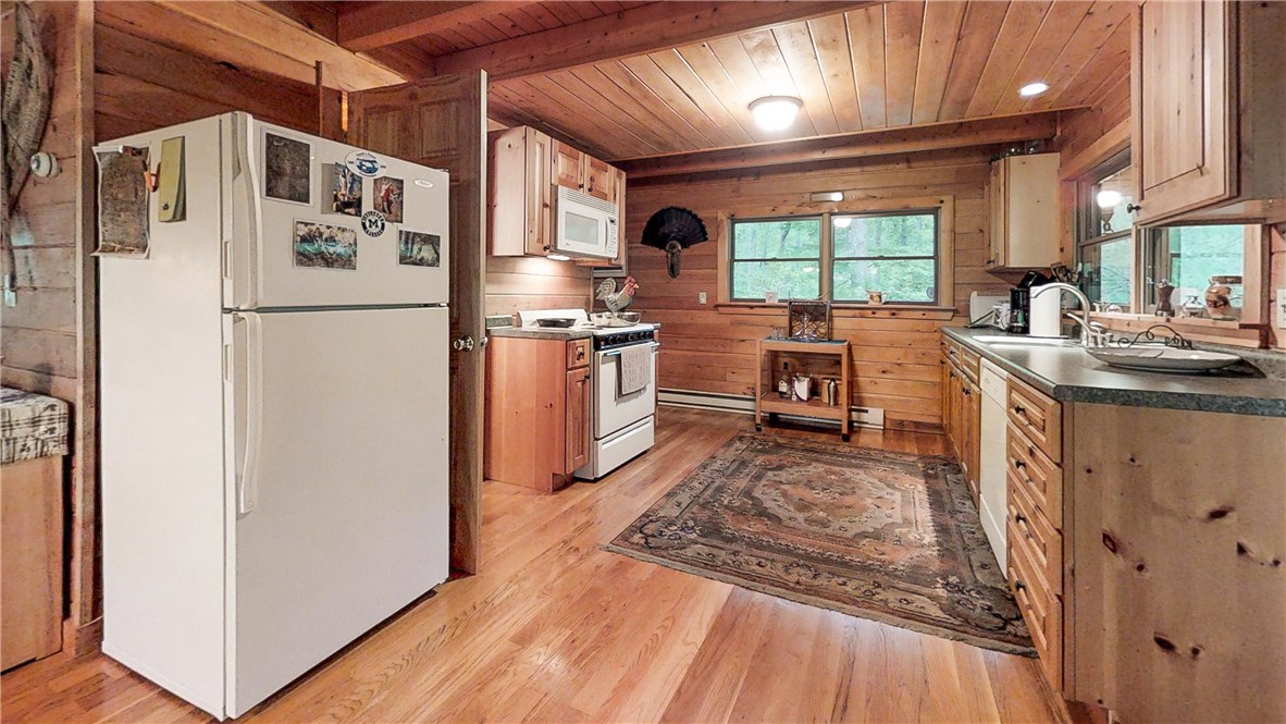64 Stubtown Road Hopkinton, RI 02832 - Photo 16 of 28