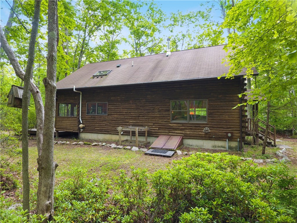 64 Stubtown Road Hopkinton, RI 02832 - Photo 3 of 28