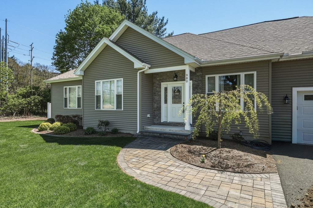 980 Center Street Ludlow, MA 01056 - Photo 3 of 42