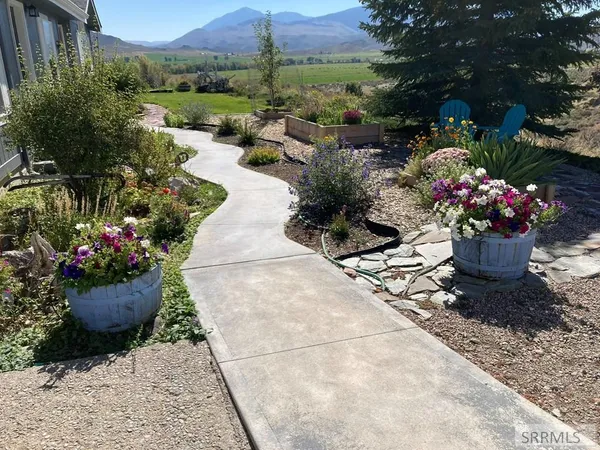 $585,000 | 116 Coates Lane, Challis, ID 83226