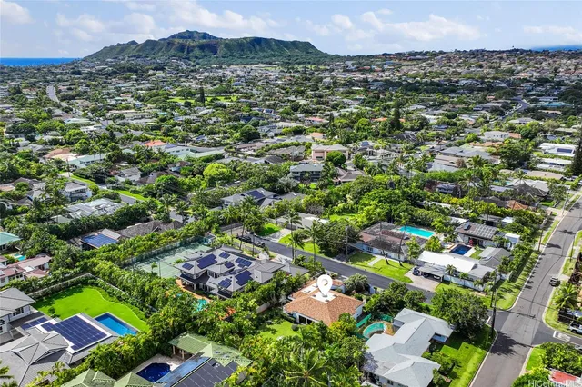 $3,150,000 | 4781 Aukai Avenue, Honolulu, HI 96816