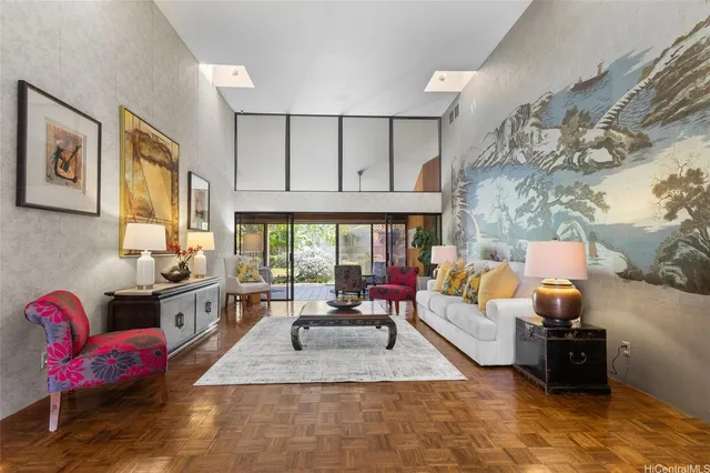 $3,150,000 | 4781 Aukai Avenue, Honolulu, HI 96816