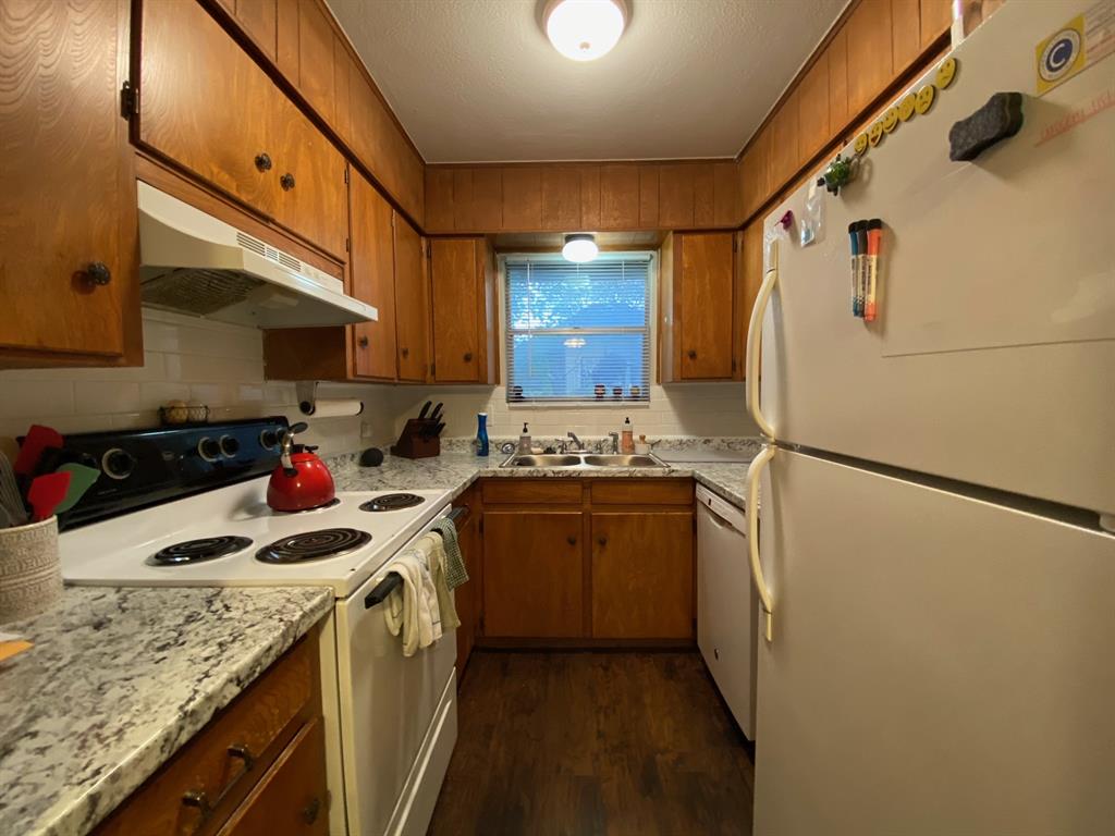 1107 North Locust Street, Unit 3 Denton, TX 76201 - Photo 7 of 15