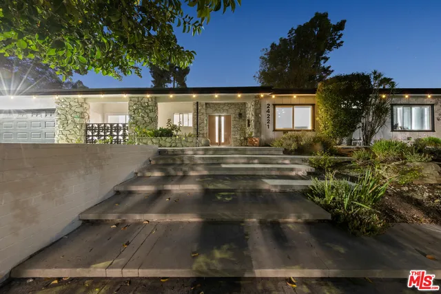 $1,799,999 | 24221 Aetna Street, Woodland Hills, CA 91367