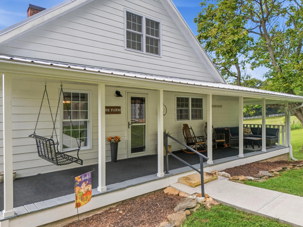 1038 Jarrett Road Hayesville, NC 28904 - Photo 6 of 61 Gallery Image 6