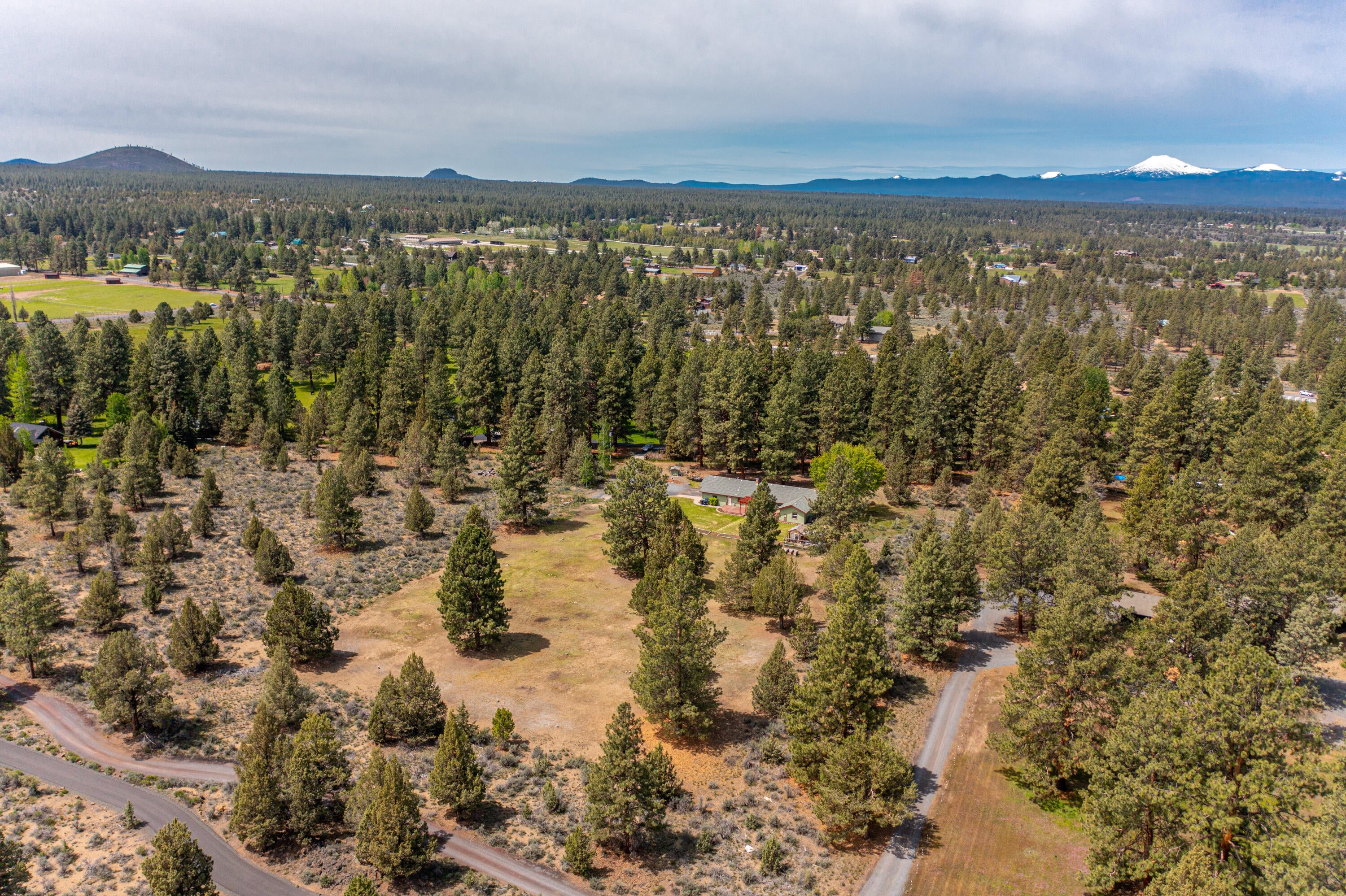 60518 Billadeau Road Bend, OR 97702 - Photo 55 of 57 100