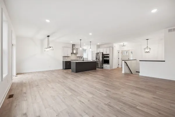 $649,000 | 7665 22nd Avenue South, Shakopee, MN 55379