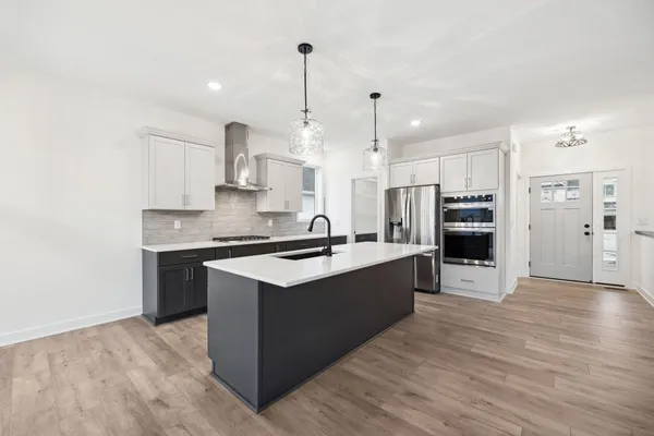 $649,000 | 7665 22nd Avenue South, Shakopee, MN 55379