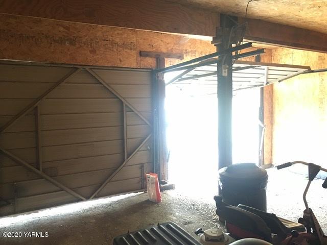 930 Lancaster Road Selah, WA 98942 - Photo 28 of 29 a view of an outdoor space