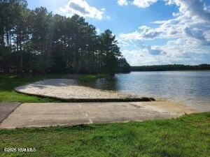 $119,000 | 11 East Lake Road, Wagram, NC 28396