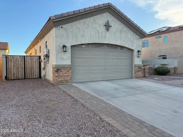 $2,199 | 25161 West Parkside Lane North, Buckeye, AZ 85326