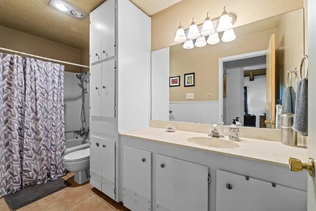 $864,500 | 103 Laurelwood Drive South, Austin, TX 78733