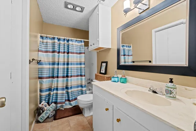 $864,500 | 103 Laurelwood Drive South, Austin, TX 78733