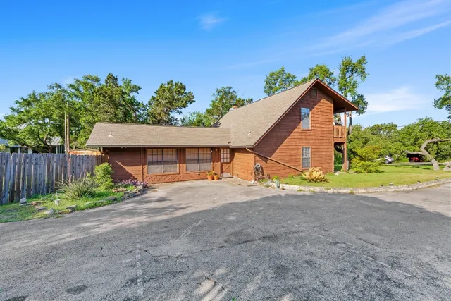 $864,500 | 103 Laurelwood Drive South, Austin, TX 78733