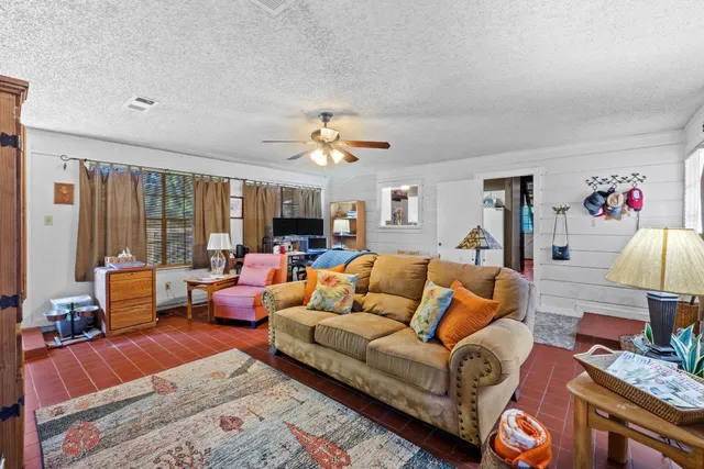 $864,500 | 103 Laurelwood Drive South, Austin, TX 78733