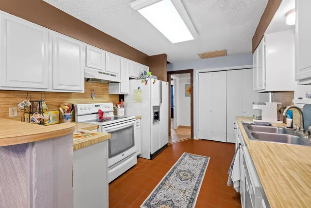 $864,500 | 103 Laurelwood Drive South, Austin, TX 78733