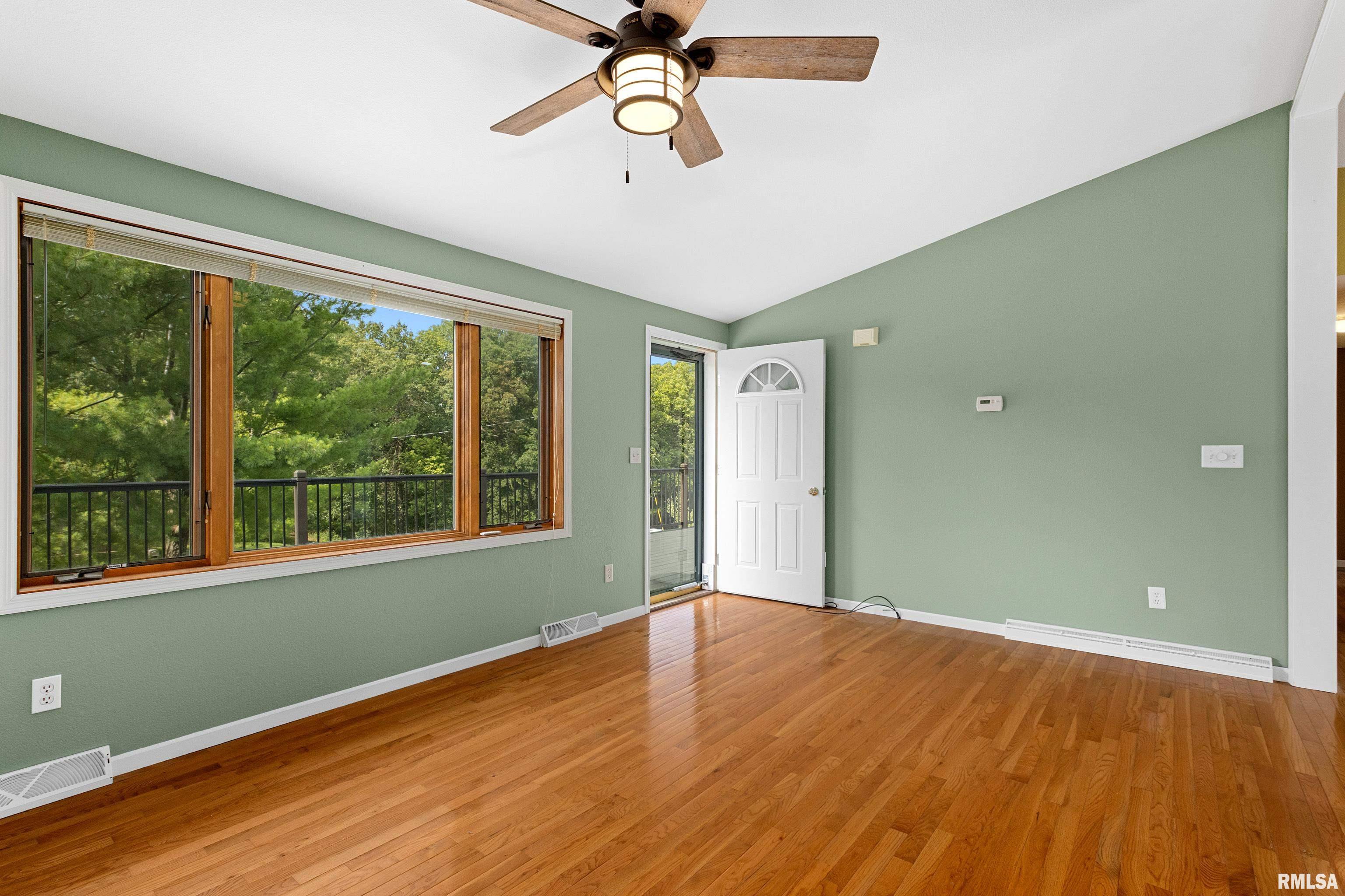 1523 Lakeview Road North Dahinda, IL 61428 - Photo 8 of 46