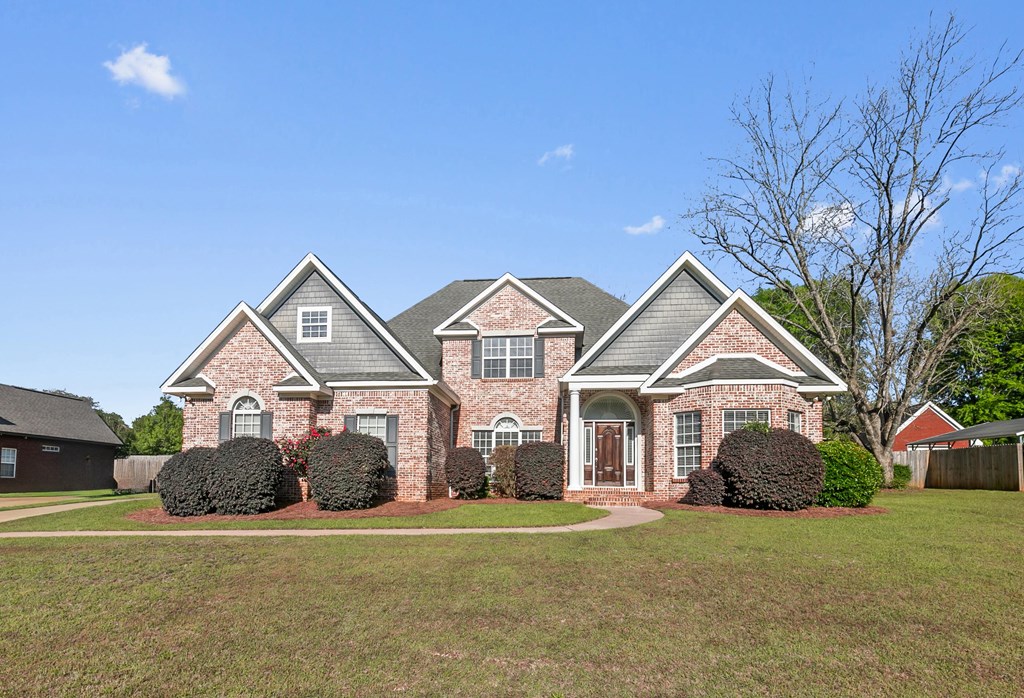 647 Westbrook Road Dothan, AL 36303 - Photo 2 of 60