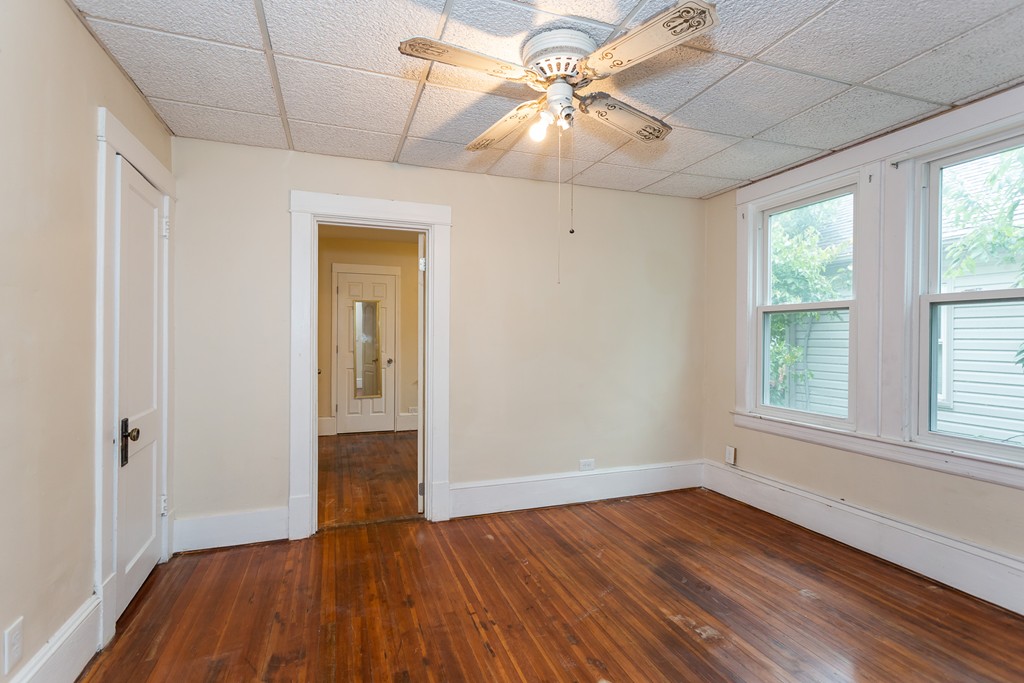 112 Eddy Street Springfield, MA 01104 - Photo 21 of 30