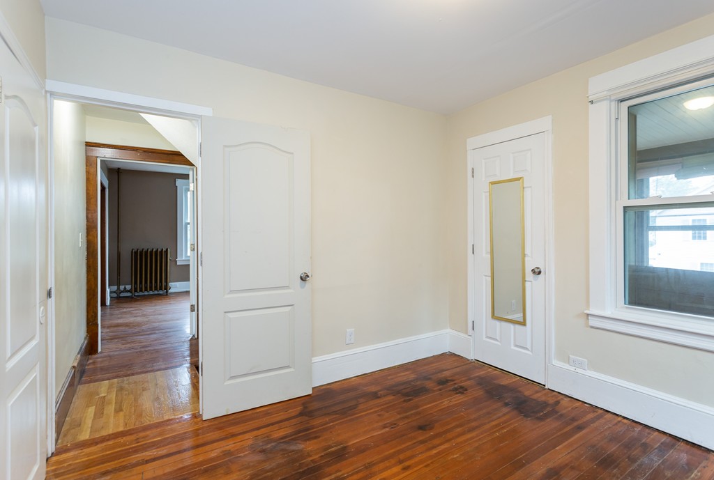 112 Eddy Street Springfield, MA 01104 - Photo 23 of 30