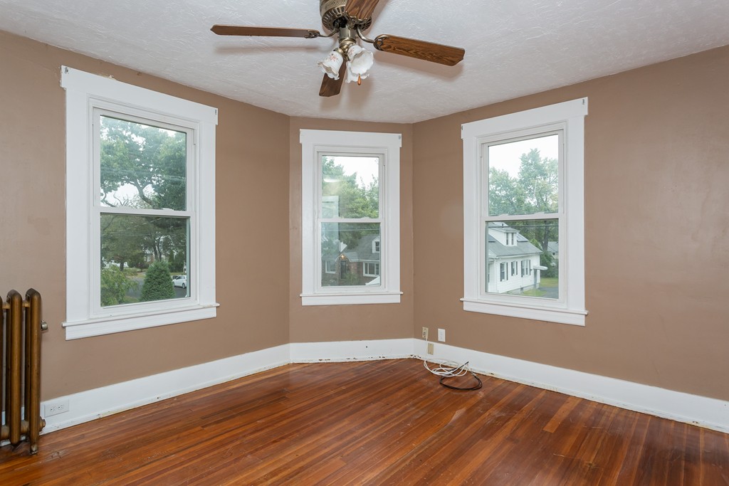 112 Eddy Street Springfield, MA 01104 - Photo 8 of 30