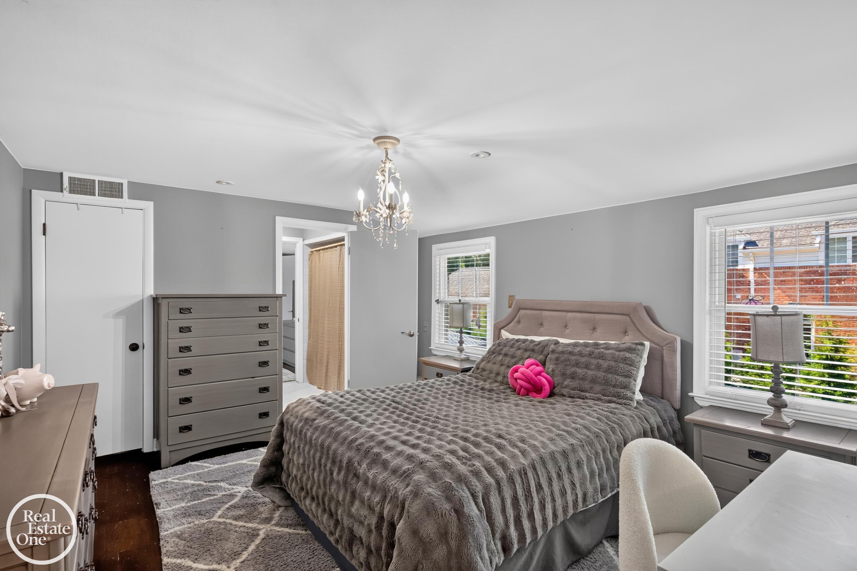 155 Lothrop Road Grosse Pointe Farms, MI 48236 - Photo 37 of 54 Gallery Image 37