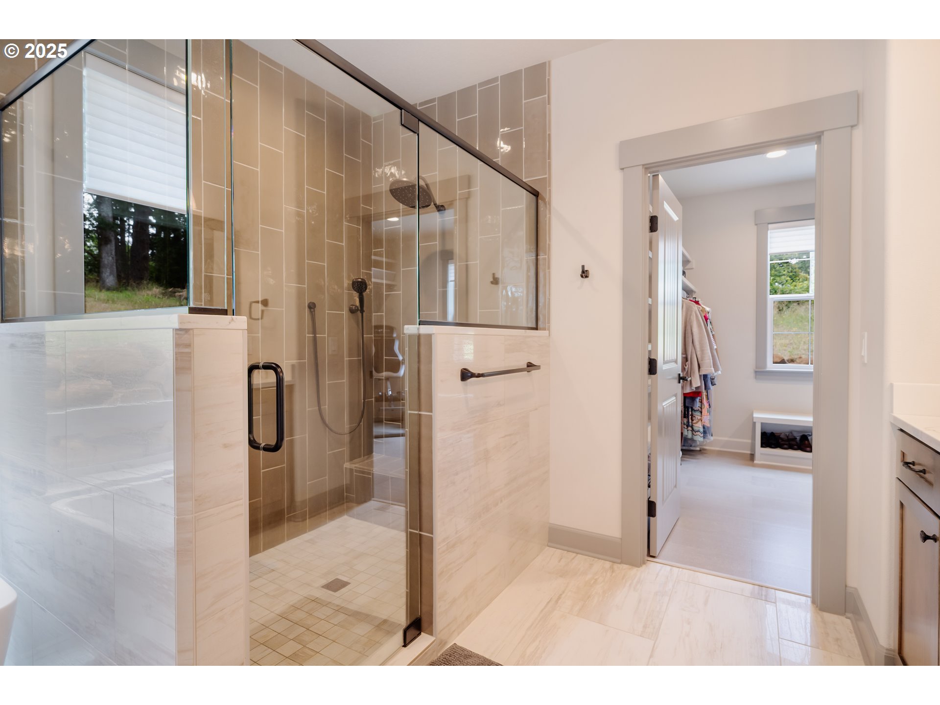 2720 Tara Way Southeast Salem, OR 97317 - Photo 23 of 47