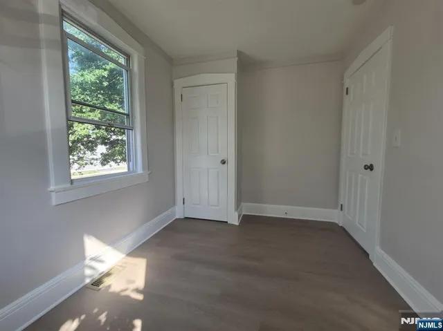 a view of empty room with window