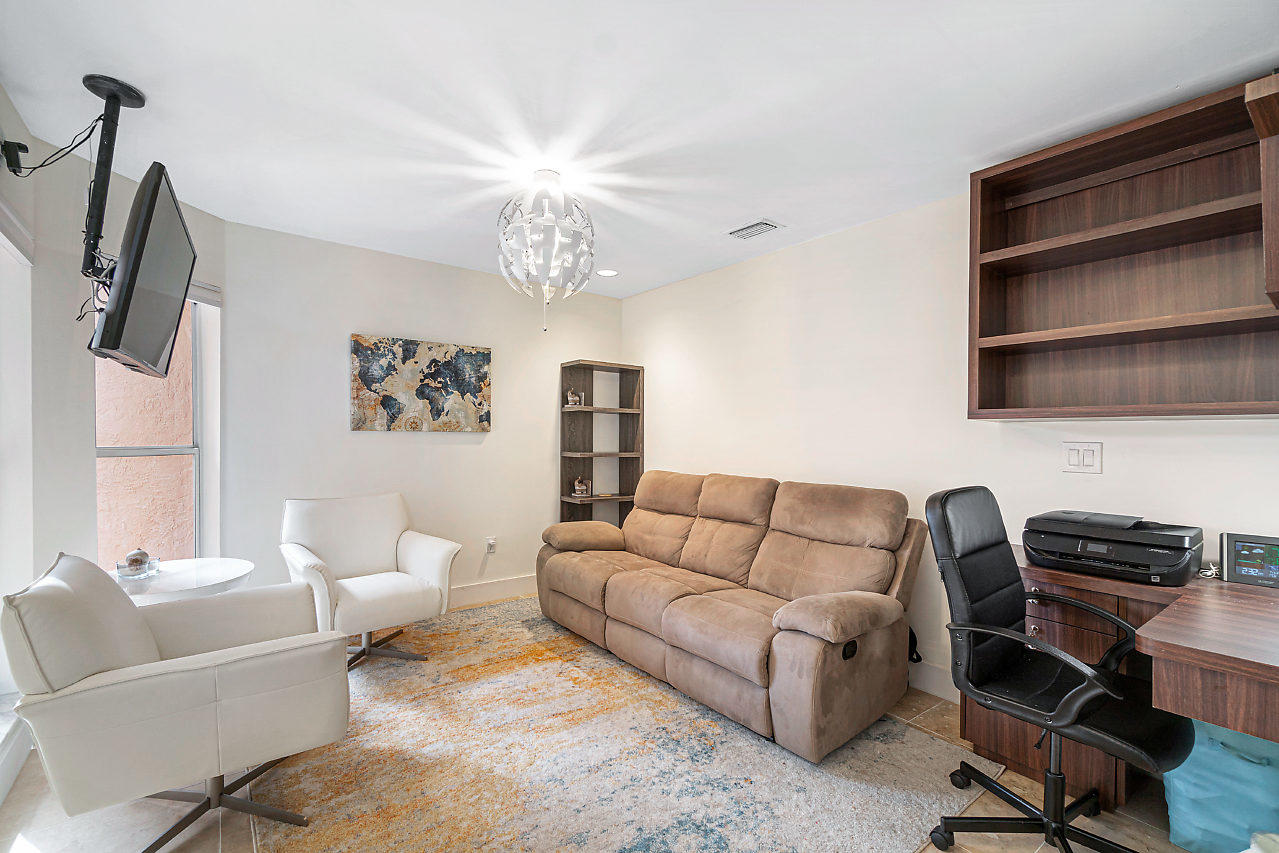 5245 Windsor Parke Drive Boca Raton, FL 33496 - Photo 13 of 33 008-5245WindsorParkDrive-DelrayBeach-FL-