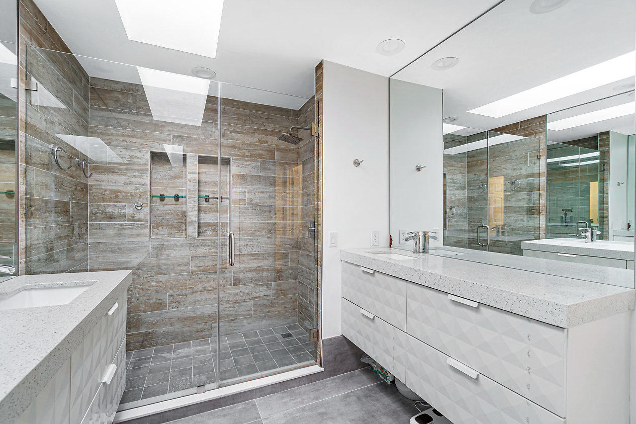 5245 Windsor Parke Drive Boca Raton, FL 33496 - Photo 17 of 33 Master Bathroom