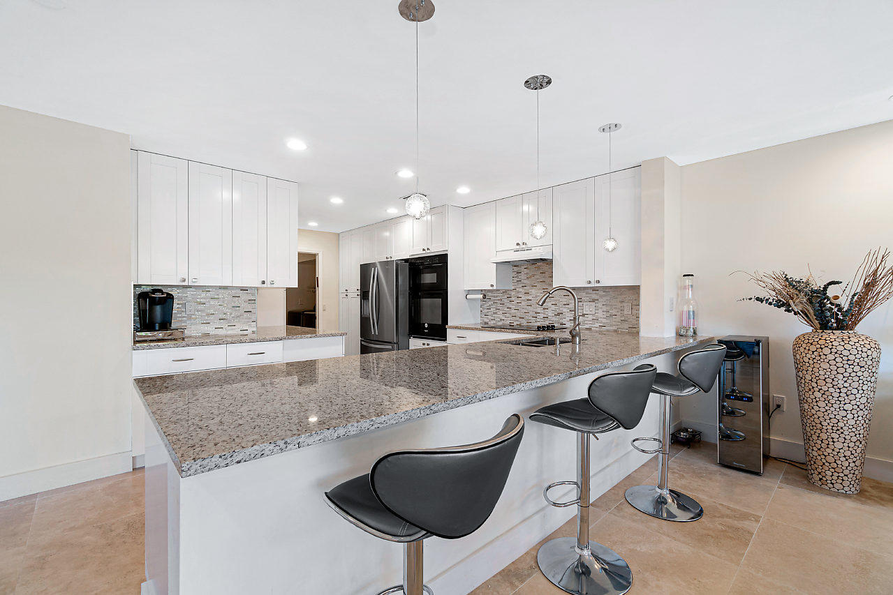 5245 Windsor Parke Drive Boca Raton, FL 33496 - Photo 4 of 33 012-5245WindsorParkDrive-DelrayBeach-FL-