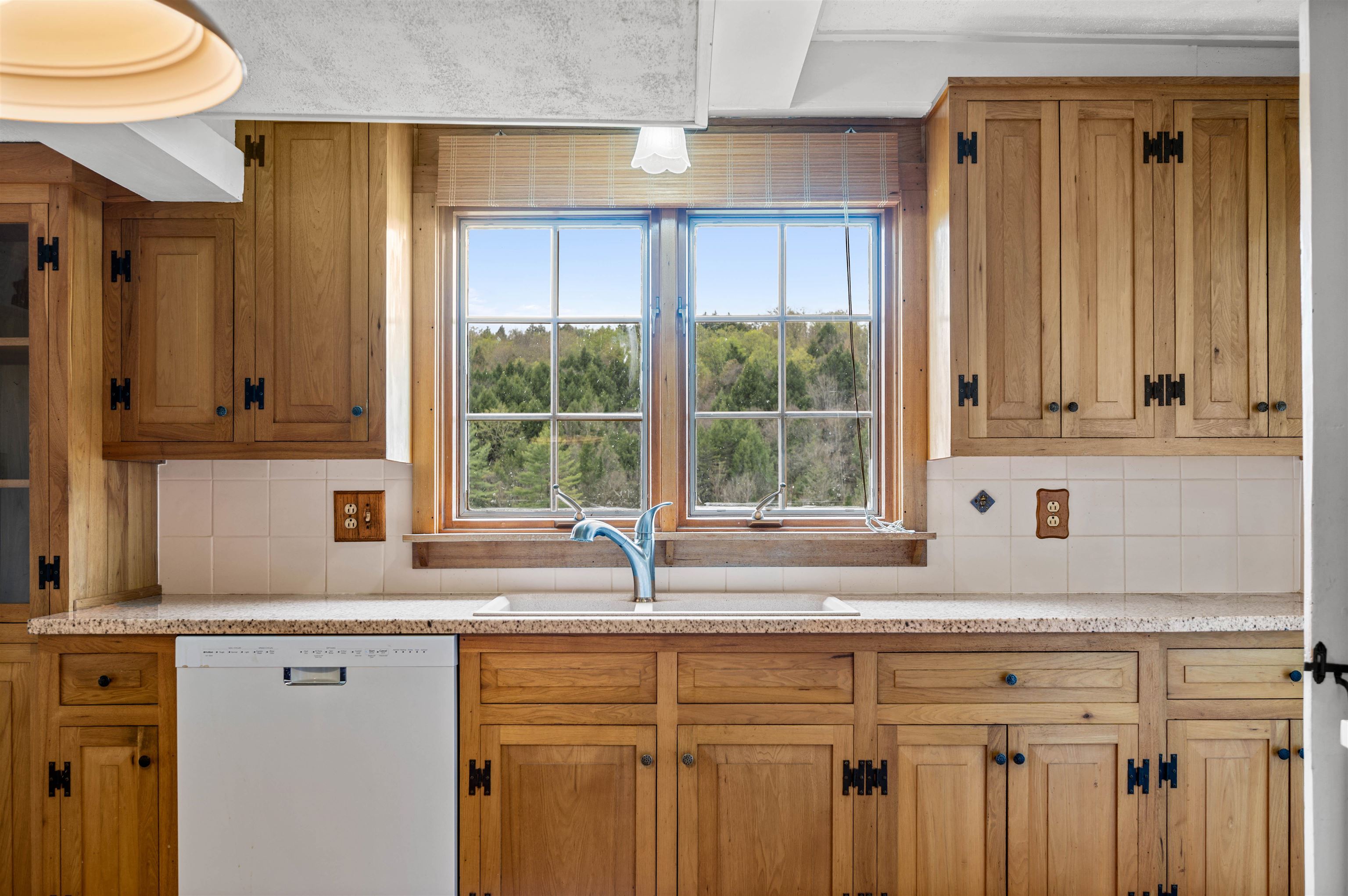 1402 Randolph Road Morristown, VT 05661 - Photo 13 of 37