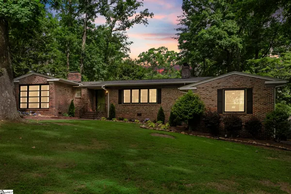 $385,000 | 211 Grace Avenue, Easley, SC 29640