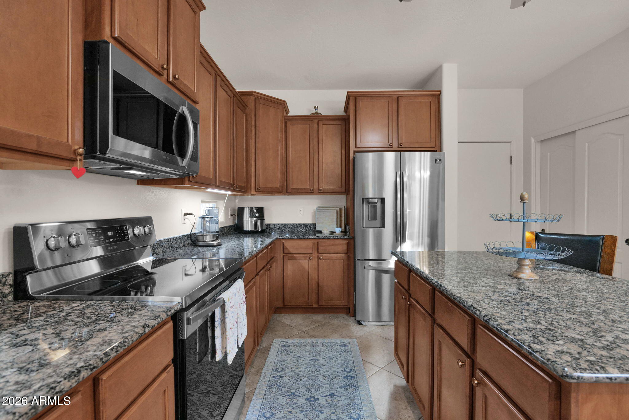 4261 East Milky Way Gilbert, AZ 85295 - Photo 10 of 37 4261 Milky Way - 10Kitchen