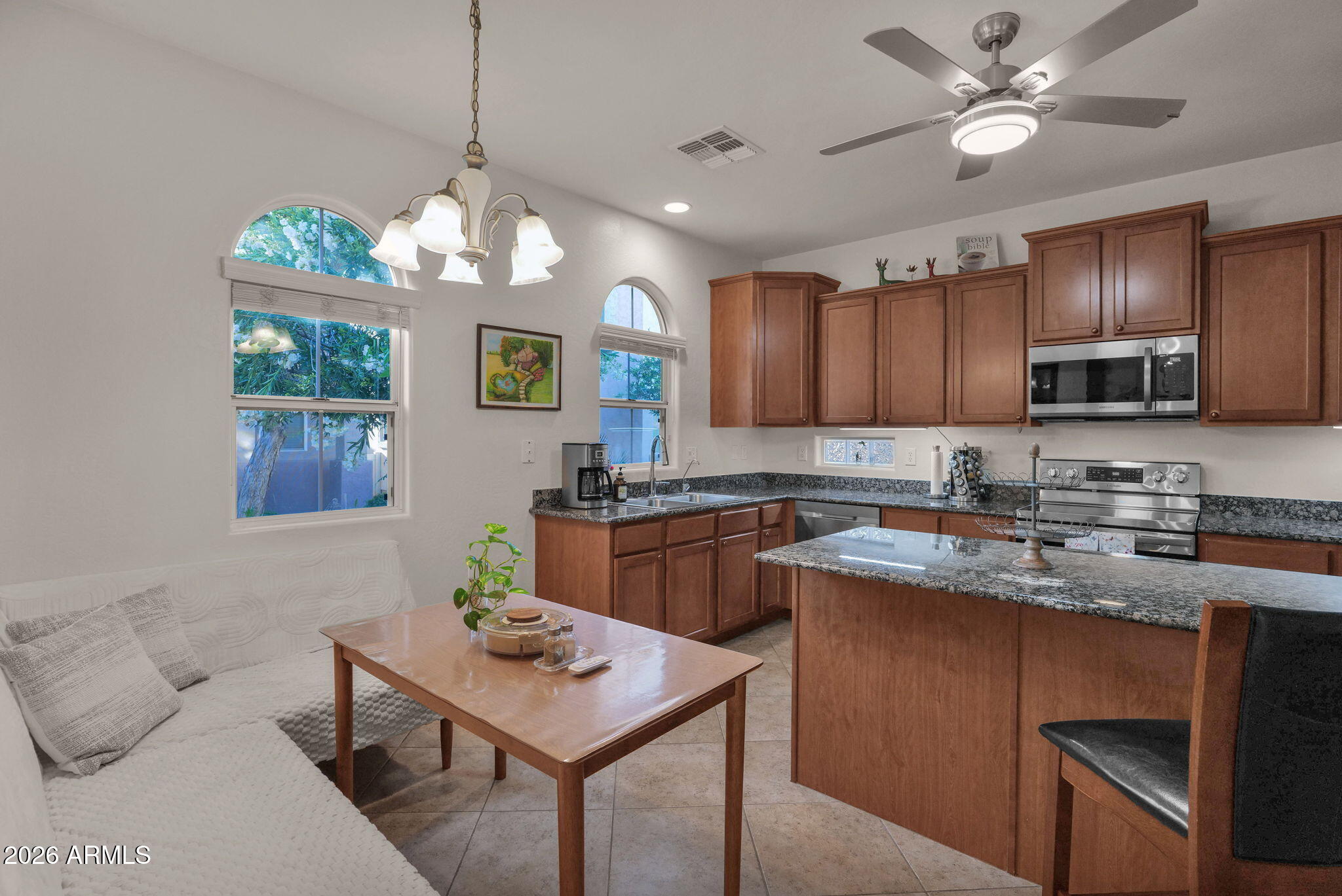 4261 East Milky Way Gilbert, AZ 85295 - Photo 12 of 37 4261 Milky Way - 12Kitchen & Nook