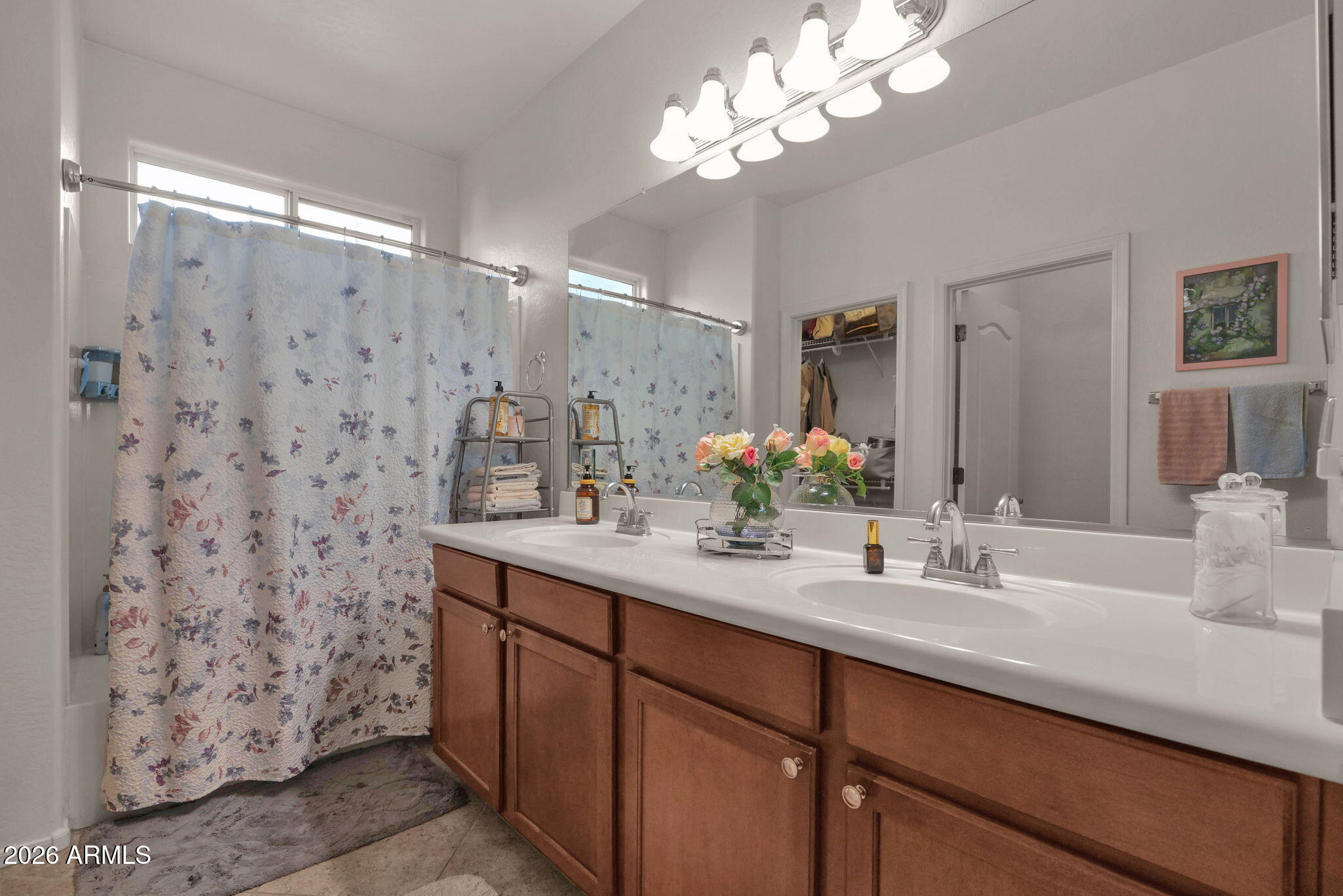 4261 East Milky Way Gilbert, AZ 85295 - Photo 18 of 37 4261 Milky Way - 18Primary Bathroom
