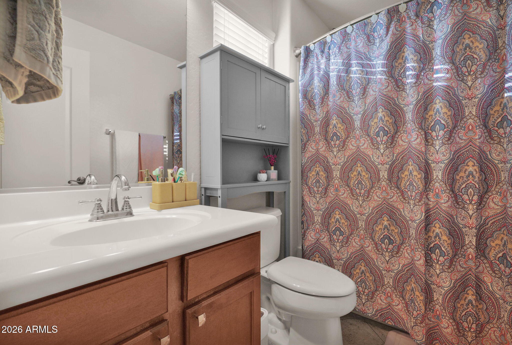 4261 East Milky Way Gilbert, AZ 85295 - Photo 23 of 37 4261 Milky Way - 23Upstairs Bathroom