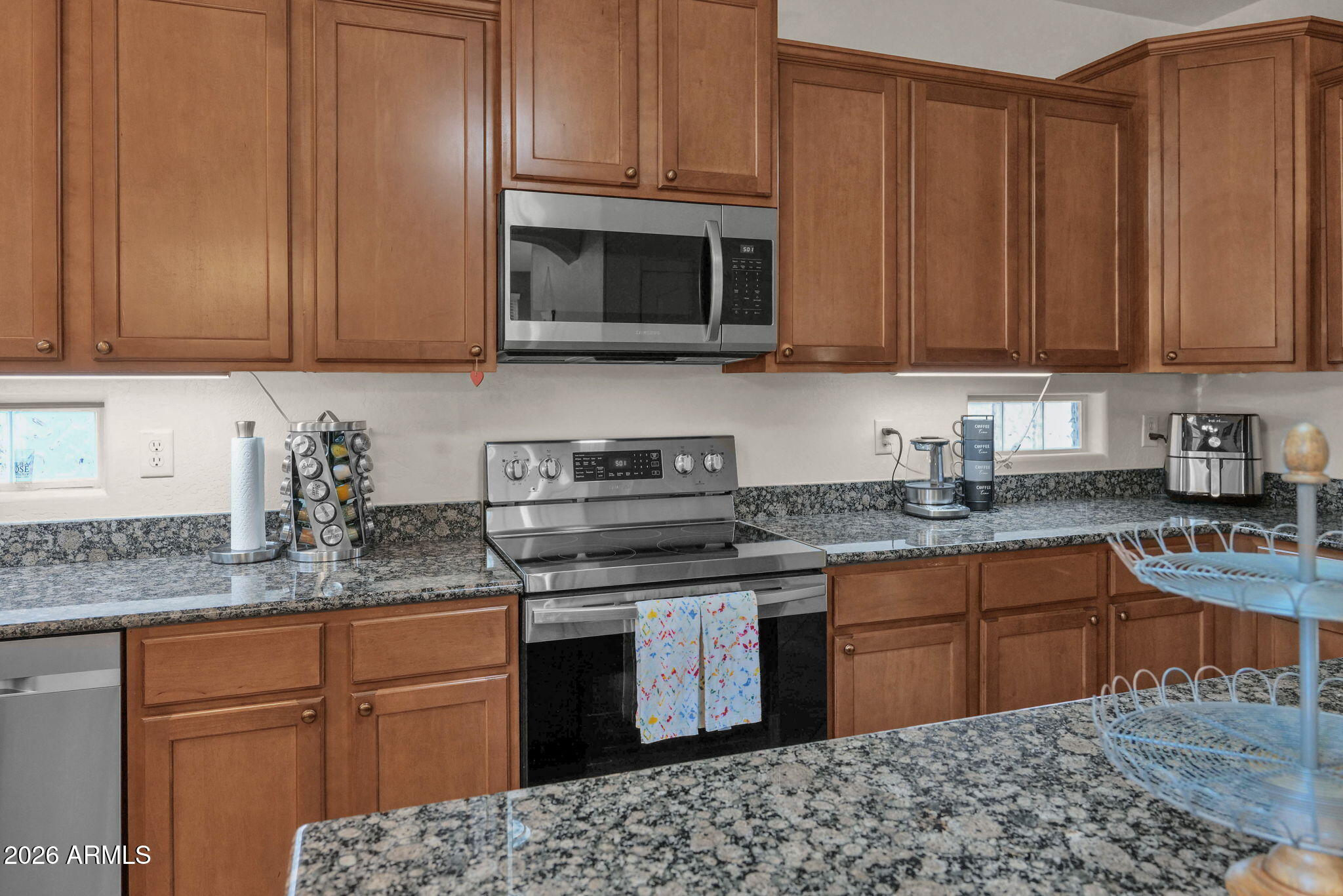 4261 East Milky Way Gilbert, AZ 85295 - Photo 8 of 37 4261 Milky Way - 08Kitchen