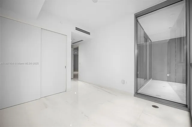 $11,000 | 300 Biscayne Blvd Way, Unit 3509, Miami, FL 33131