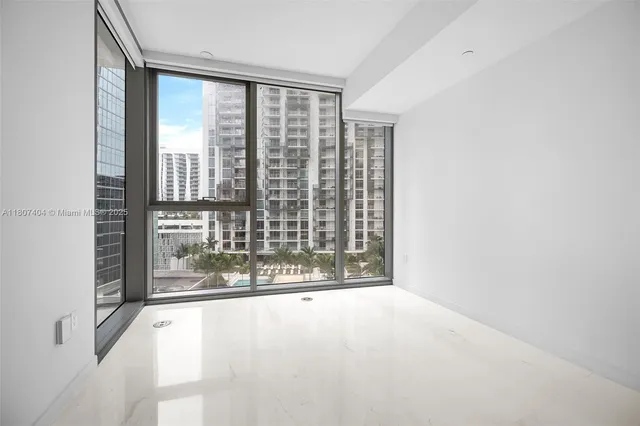 $11,000 | 300 Biscayne Blvd Way, Unit 3509, Miami, FL 33131