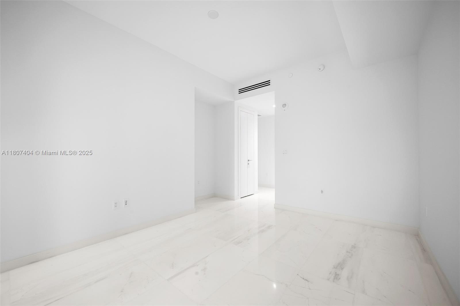 300 Biscayne Blvd Way, Unit 3509 Miami, FL 33131 - Photo 28 of 52