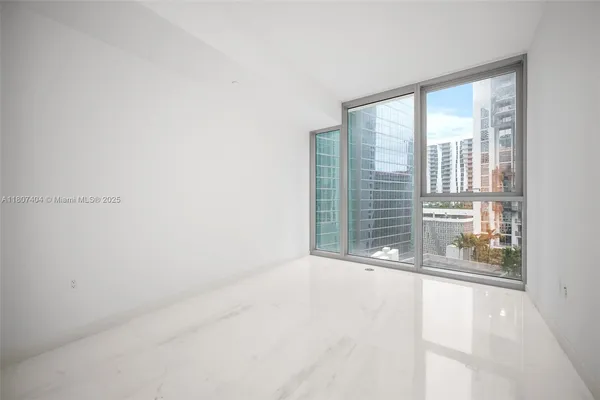 $10,500 | 300 Biscayne Blvd Way, Unit 3509, Miami, FL 33131