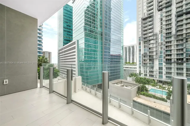 $11,000 | 300 Biscayne Blvd Way, Unit 3509, Miami, FL 33131