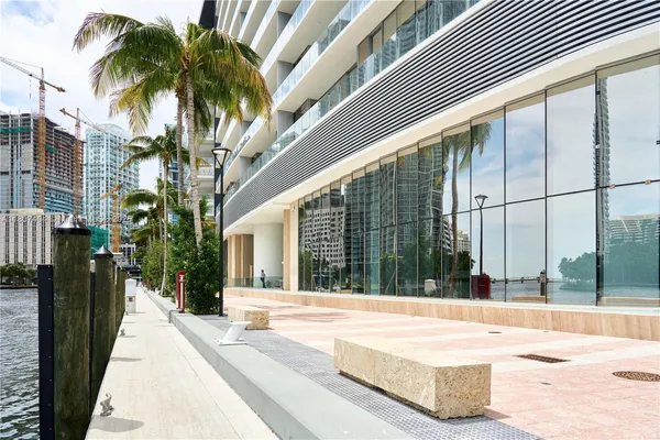 $10,500 | 300 Biscayne Blvd Way, Unit 3509, Miami, FL 33131