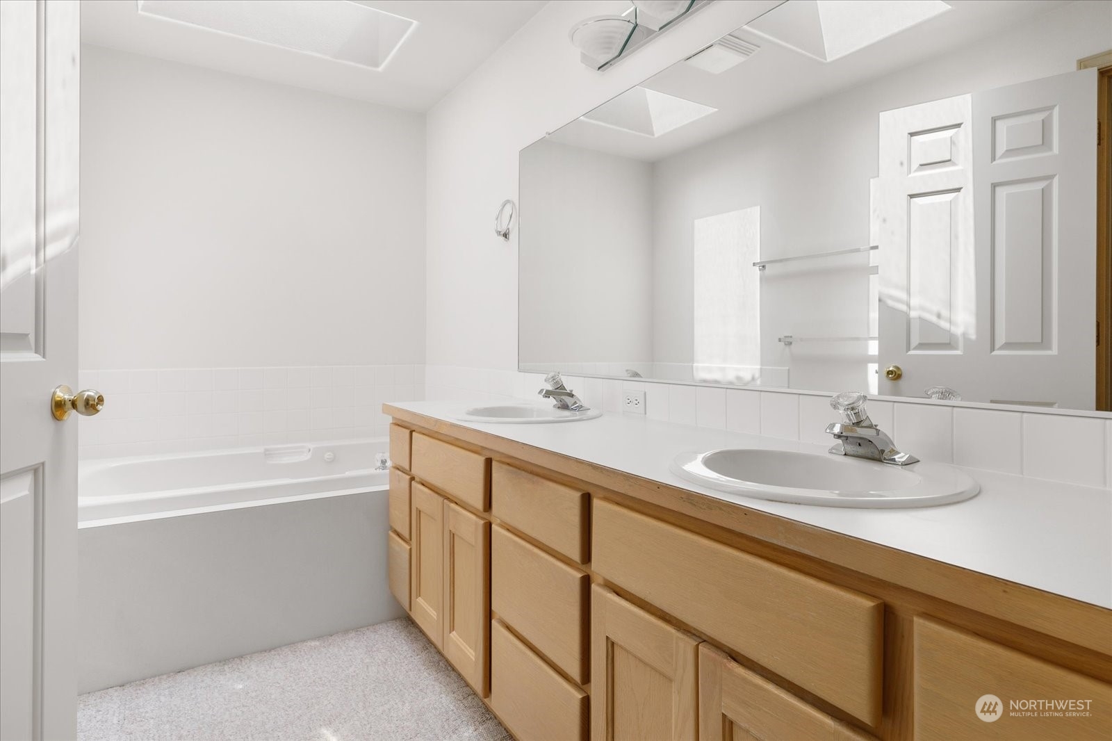 655 Southwest Echo Loop Oak Harbor, WA 98277 - Photo 30 of 38