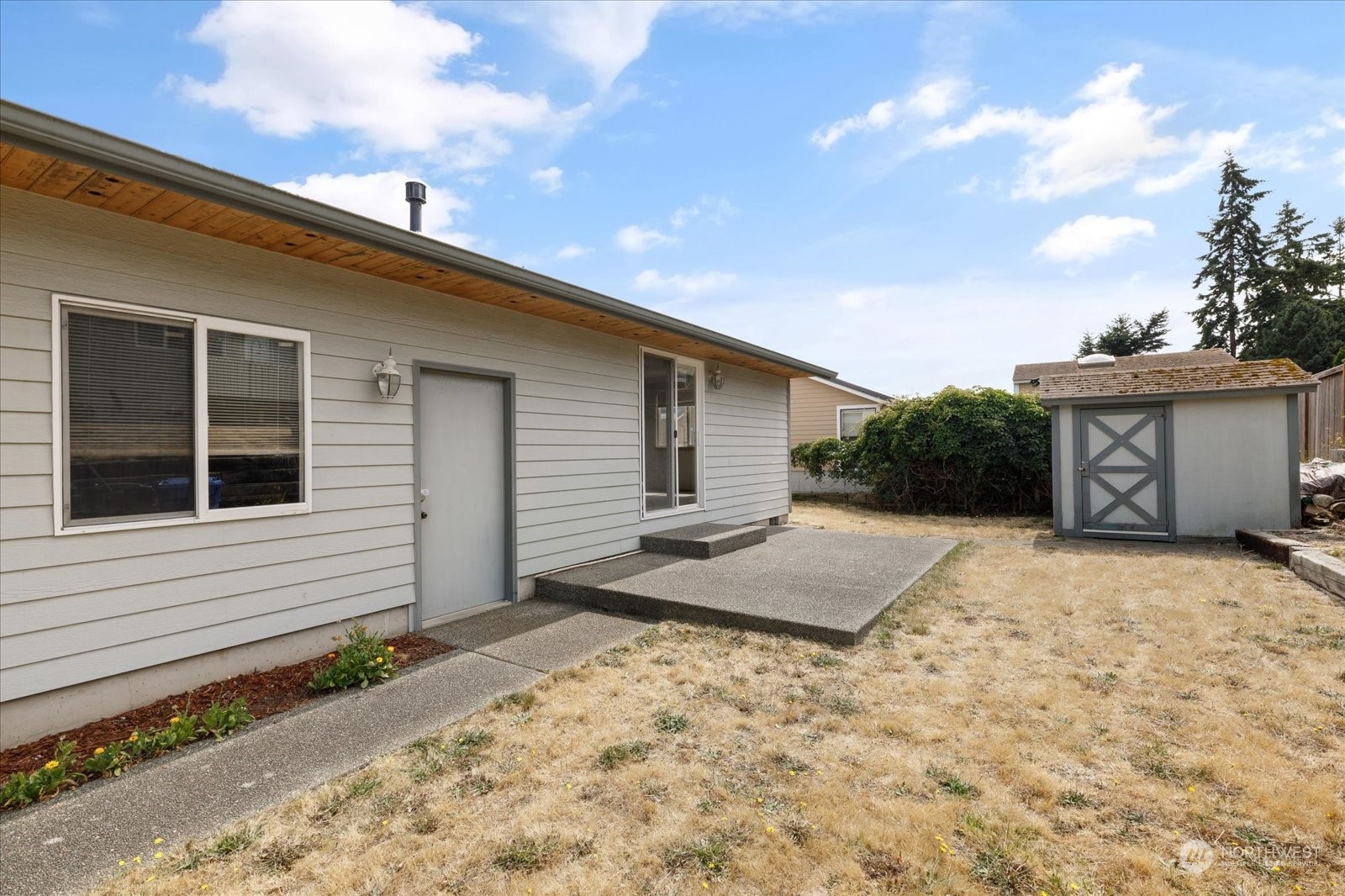 655 Southwest Echo Loop Oak Harbor, WA 98277 - Photo 37 of 38