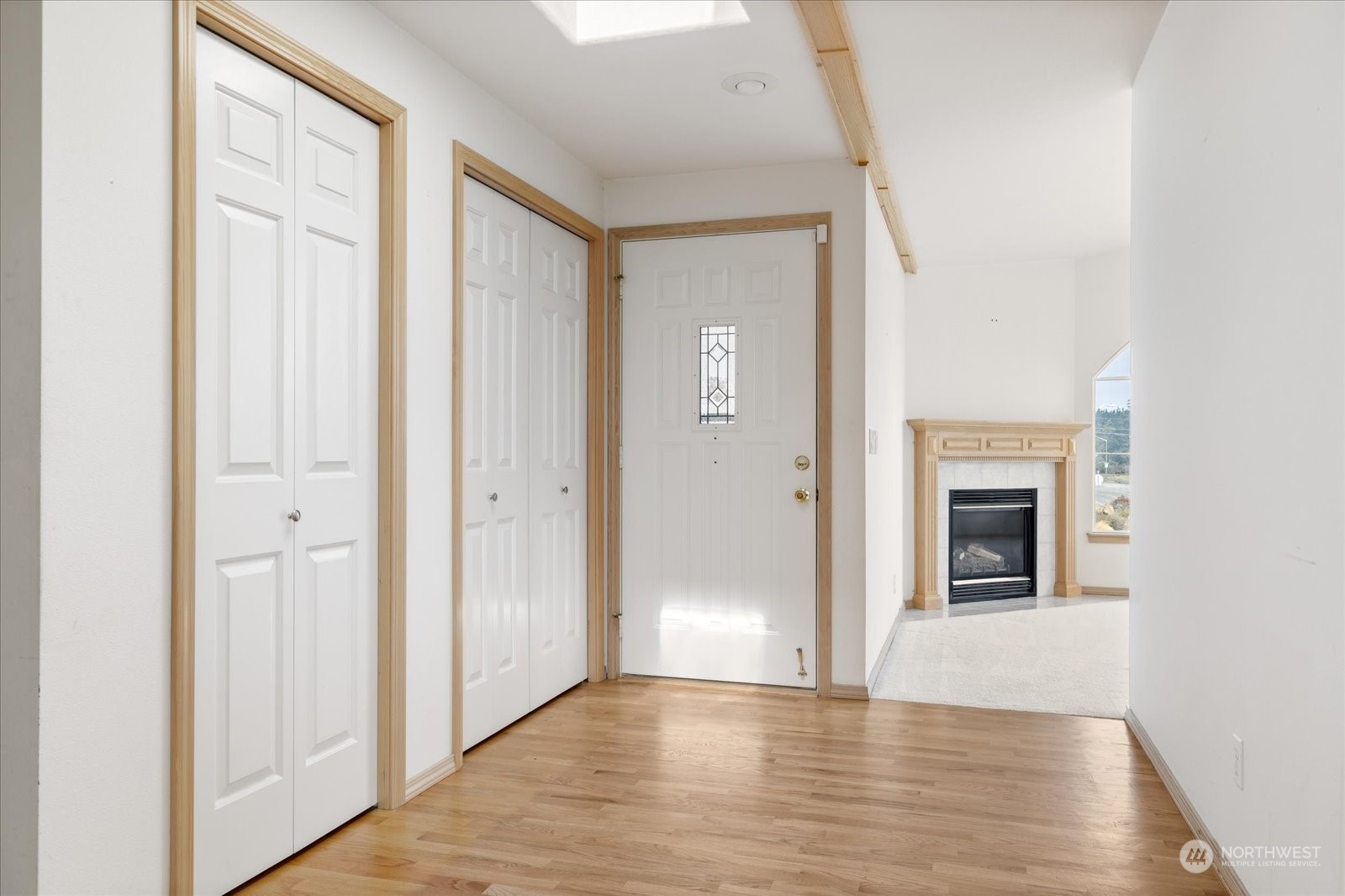 655 Southwest Echo Loop Oak Harbor, WA 98277 - Photo 5 of 38